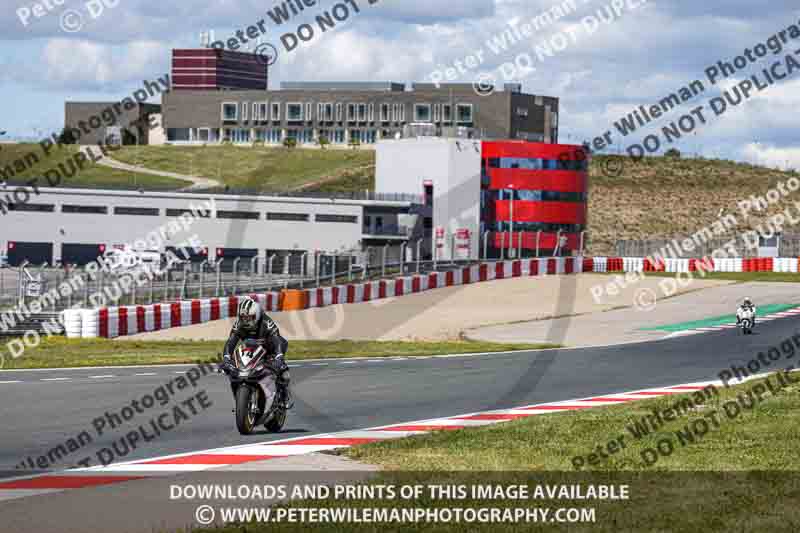 cadwell no limits trackday;cadwell park;cadwell park photographs;cadwell trackday photographs;enduro digital images;event digital images;eventdigitalimages;navarra;no limits trackdays;peter wileman photography;racing digital images;trackday digital images;trackday photos